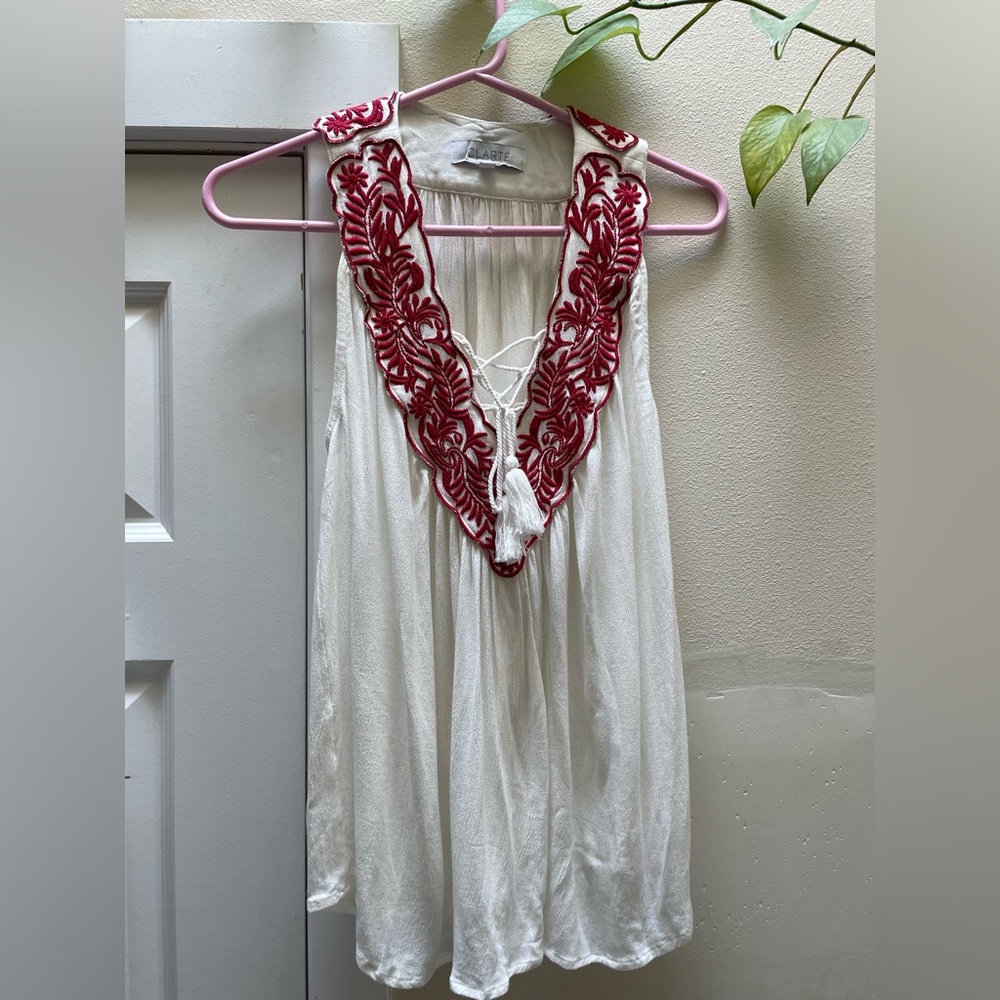 Clarté Embroidered Blouse